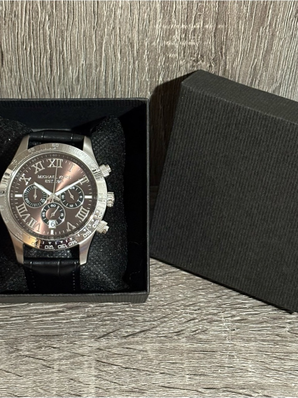 Brown Michael Kors Chornograph Men’s Watch With New Battery - Picture 7 of 7